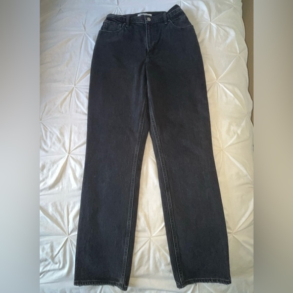Abercrombie & Fitch The 90’s Straight Ultra High-Rise Black Jeans SIZE 27 / 4R - Picture 4 of 8